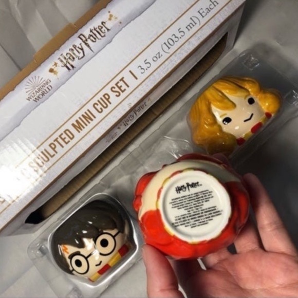 Harry Potter Ceramic Sculpted Mini Cup Set from the Wizarding World - Picture 5 of 6